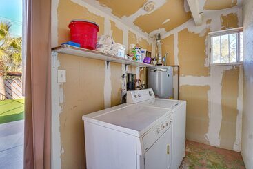 کلبه Tucson Home W/ Private Pool   Pets Welcome!