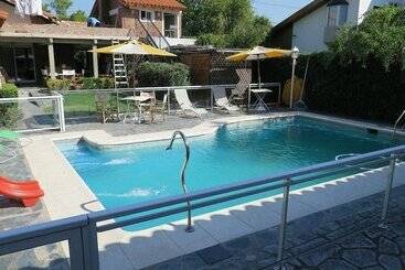 Bed & Breakfast Posada Bernie's