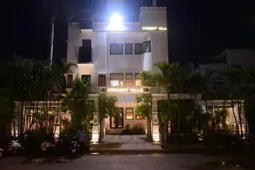 Hotelli Cresent   Near Assi Ghat