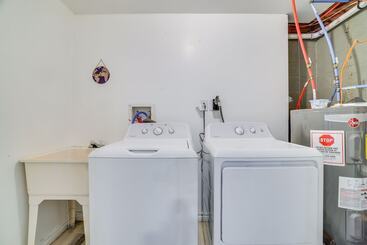 کلبه Tobyhanna Home W/ Game Room: 2 Mi To Dresser Lake!