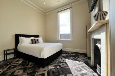 Tempe Hotel Sydney
