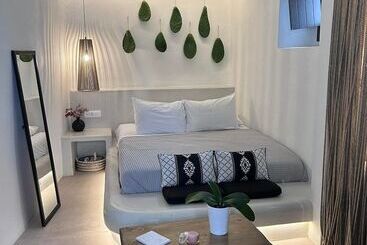 ویلا Floria Suites