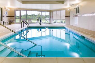 فندق Courtyard By Marriott Omaha Bellevue At Beardmore Event Center