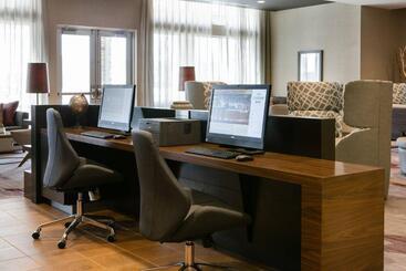 Hotel Courtyard By Marriott Omaha Bellevue At Beardmore Event Center