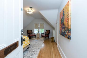 Hotel The Secret Garden B&b Inn