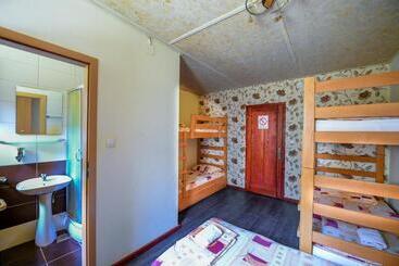 San Art Floating Hostel & Apartments