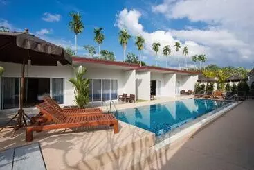 Hotelli Baan Chongfa Resort