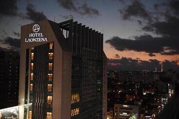 ホテル Laonzena