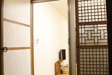 פנסיון Sungsim Hanok Guesthouse
