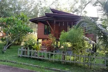 Hotelli Najjamee Bungalows Koh Yao Noi