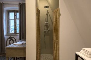 בית מלון כפרי Zamek Sarny