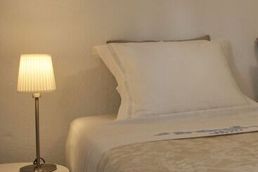 민박 El Nispero Dulce