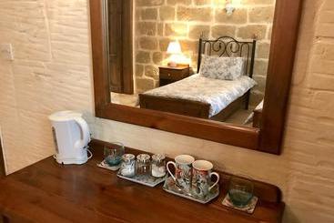 Ellie Boo Bed & Breakfast