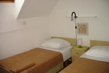 Hotel Apartments Rombon