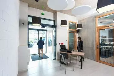 Ténéo Apparthotel Talence   Espeleta