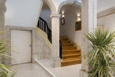 هتل آپارتمان Oca Flores Hotel Boutique