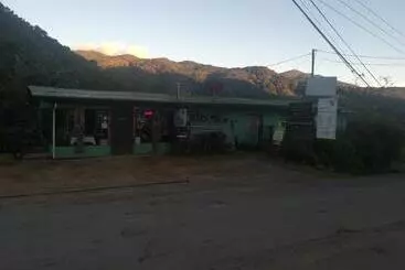 アパートホテル Cabañas San Gerardo