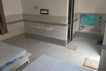 Cát Khuê Motel