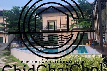 Hotel ชิดชายชล รีสอร์ท น่าน