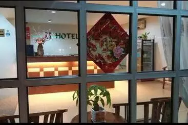 ホテル U