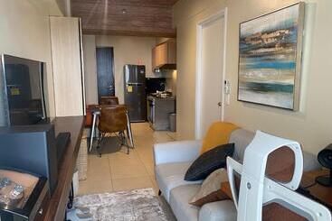 Lägenhetshotell 1 Br With Netflix, Parking And Wifi At Cloverleaf