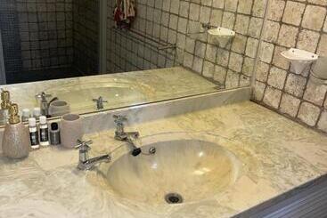 צימר Sgele Guesthouse & Events