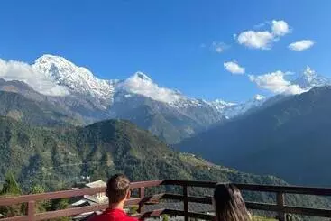هتل Hill Top Lodge Ghandruk