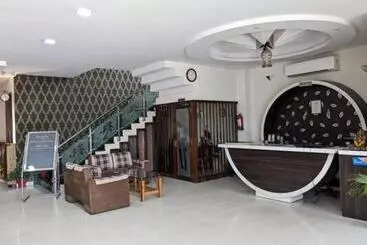 Hotel Silver Leaf