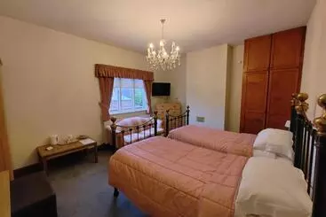 ホテル The Golden Cup   Yoxall