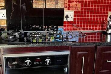 پانسیون Diamond Luxury Villa