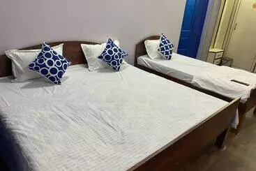Pensão Ujjayini Home Stay