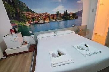 פנסיון Varenna Guest House 2