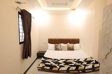 Bed and Breakfast Hariom Palace