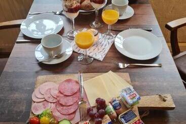 住宿加早餐 Pension Hagzissa