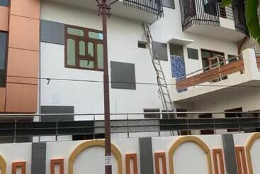 Hotel Kalpavriksh Prayagraj