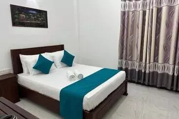 Hotel Trinco Waves
