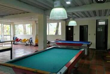 Szálloda Y Cabañas Rio Mayo