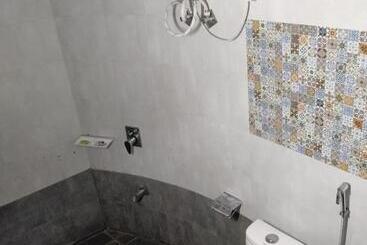 هتل Unique Resort And Restaurant