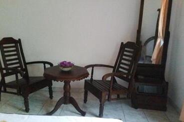 Pensiune Hiri Mango Villa