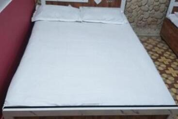 پانسیون Shree Gajanan Guest House