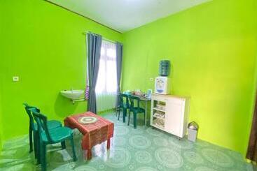پانسیون Cendana Guesthouse Labuan Bajo2