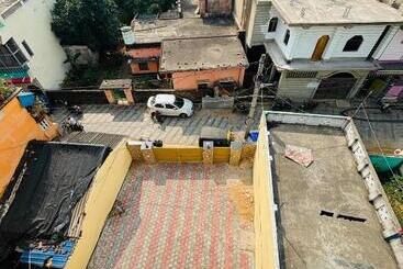 هتل Dittu Holiday Inn Puri Perfect Location And Comfortable Room