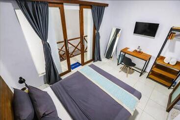 پانسیون Greek House: Room W/desk + Shared Pool&kitchen /3