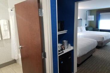 فندق Holiday Inn Express & Suites Milledgeville By Ihg