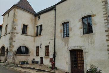 住宿加早餐 L Alcôve De La Marquise Aglaé