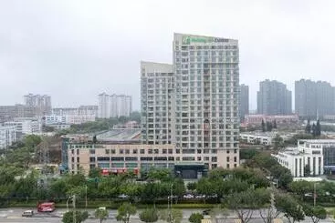 ホテル Holiday Inn Express Xiamen Jimei New Town By Ihg
