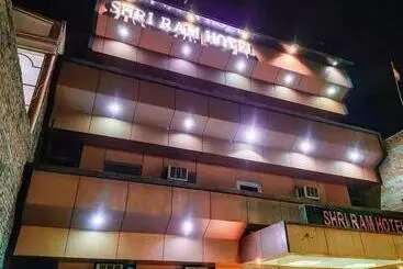 ホテル Shri Ram