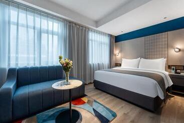 Lanou Hotel Shenzhen Luohu Ruipeng Building