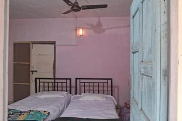 Pensão Savitri Cottage