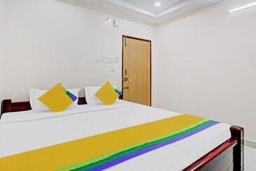 هتل Vardhan @stay Inn